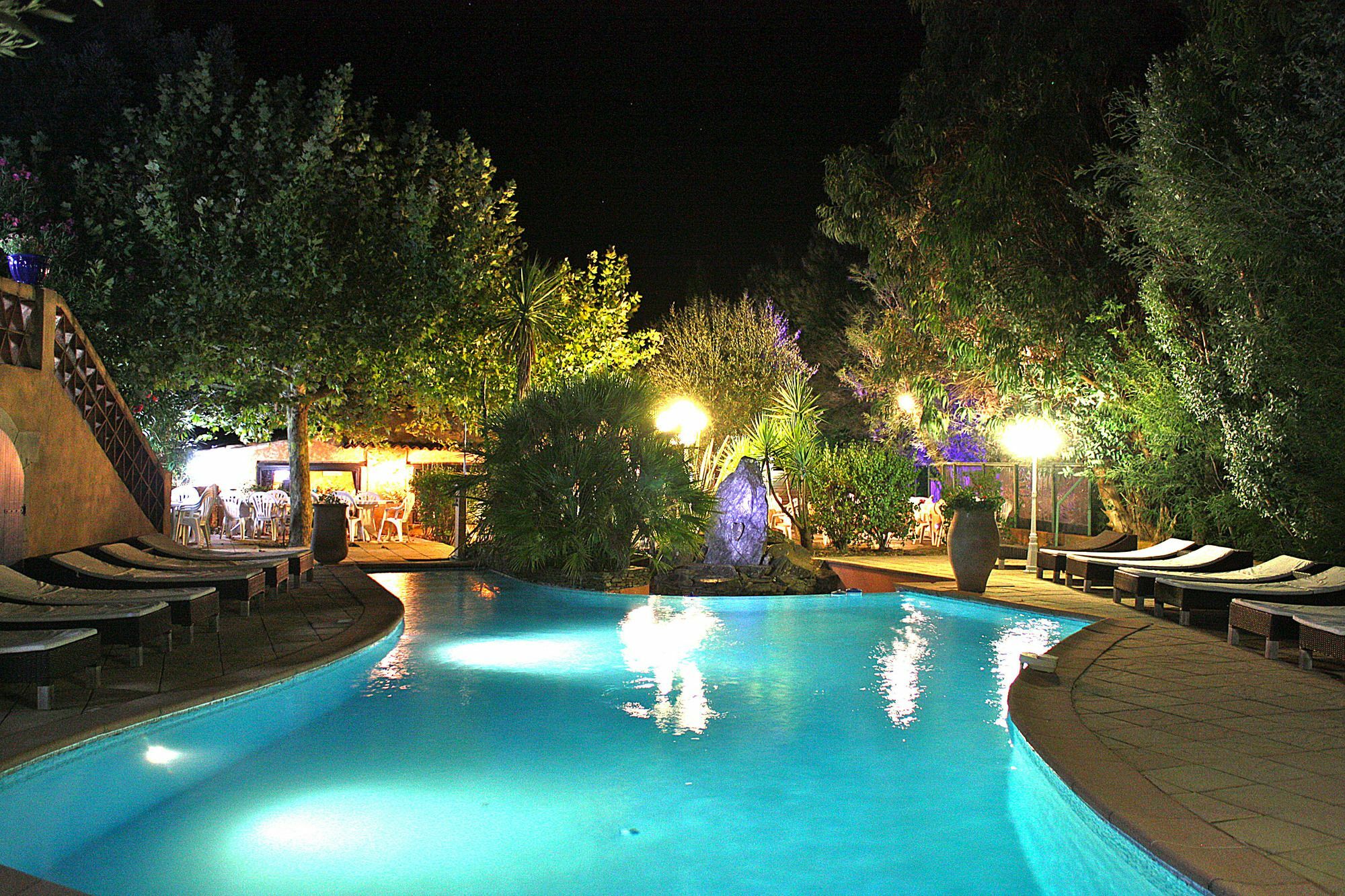 Hotel Athenopolis Grimaud Zewnętrze zdjęcie