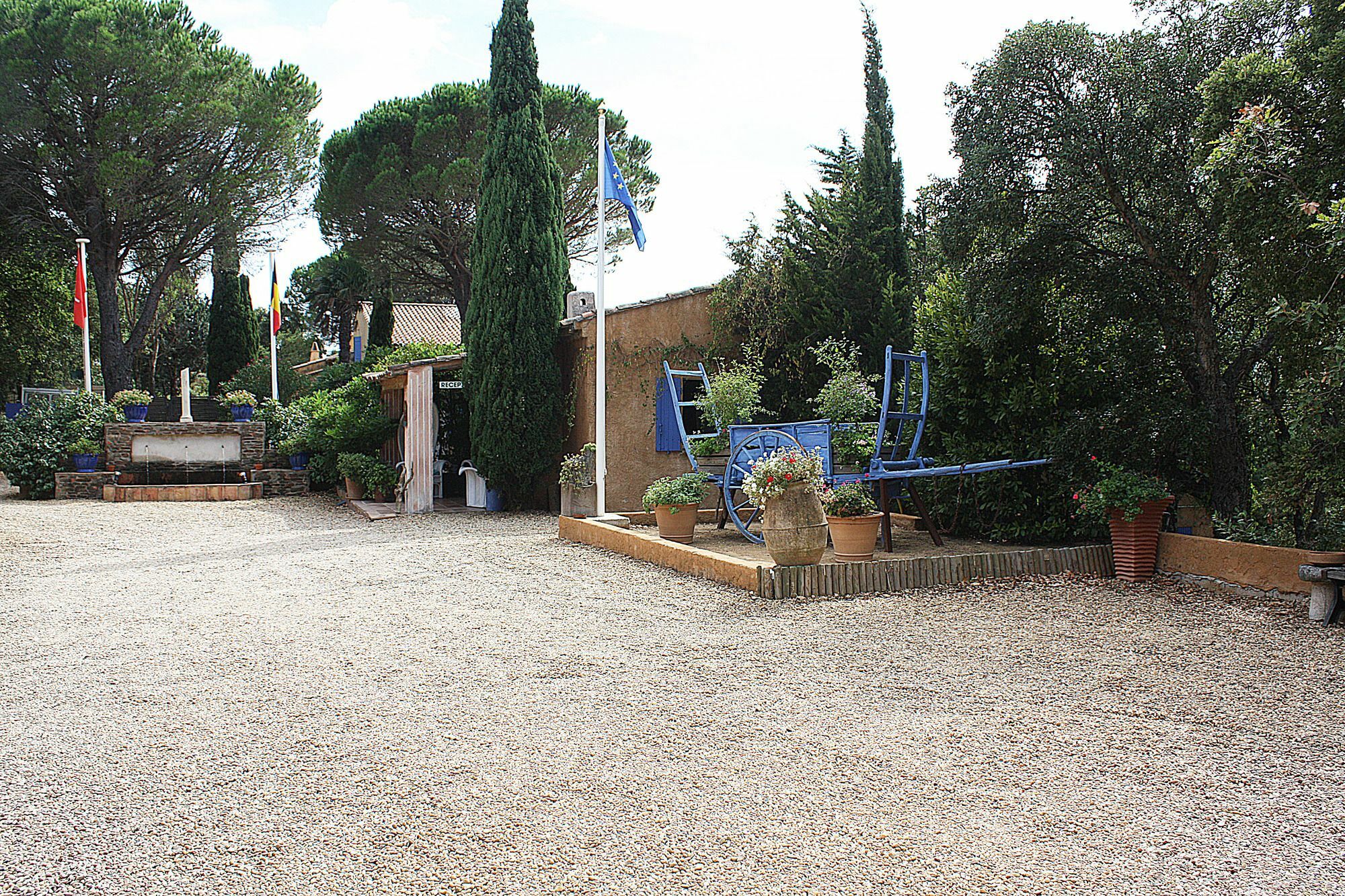 Hotel Athenopolis Grimaud Zewnętrze zdjęcie